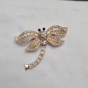 Gold Tone Dragonfly Brooch Retro Style Pin Silver Rhinestones Sparkling Elegant